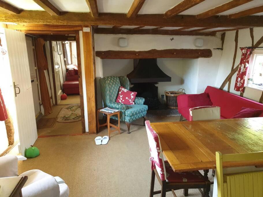 Entire Thatched Cottage 墨尔本 外观 照片