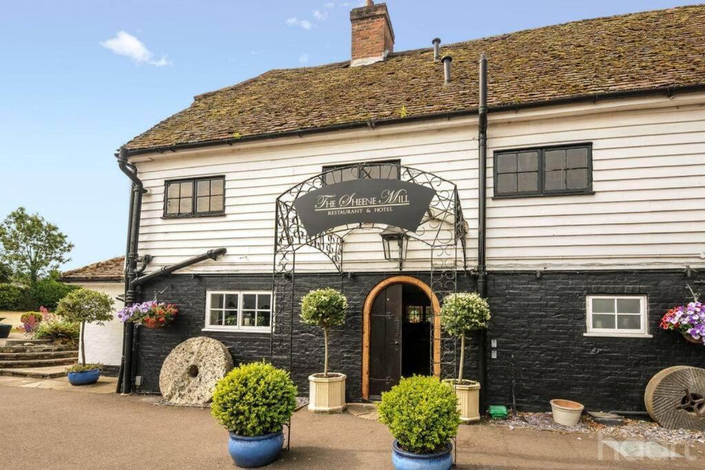 Entire Thatched Cottage 墨尔本 外观 照片